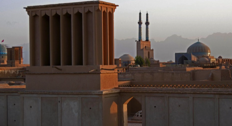 Above: Badgir with Jamil Mosque in the background, Yazd